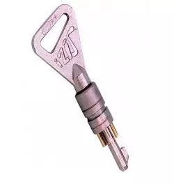 Clé Iseo City Cavers Izis