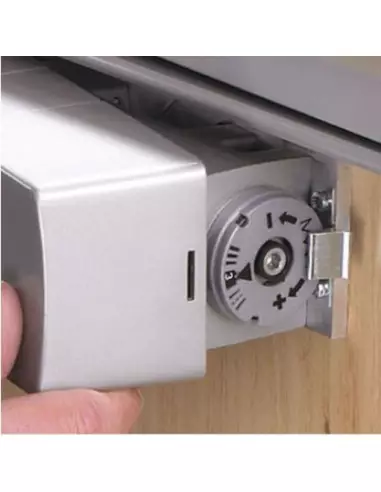 Ferme-Porte Bricard 670