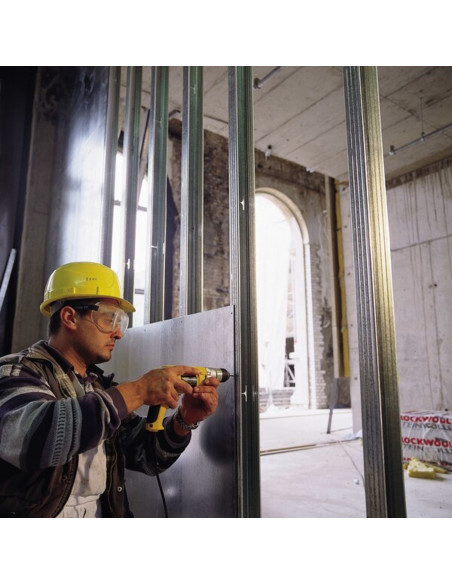 Perceuse Dewalt 675 W 10mm