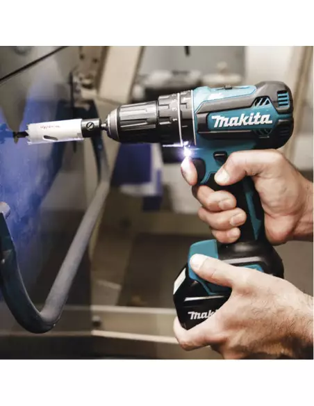 Perceuse Visseuse À Percussion Makita 18 V + 2 Batteries 5 Ah + Chargeur Rapide + Coffret Makpac