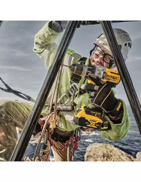 Perceuse Visseuse À Percussion Dewalt 18v 2x5ah T-Stak