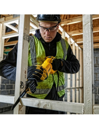 Scie Sabre Dewalt Dwe305pk 1100W